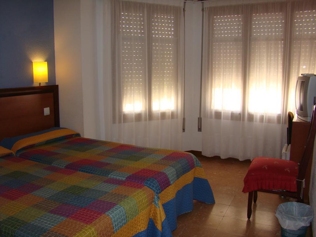 Hostal Platja Cambrils Quarto foto