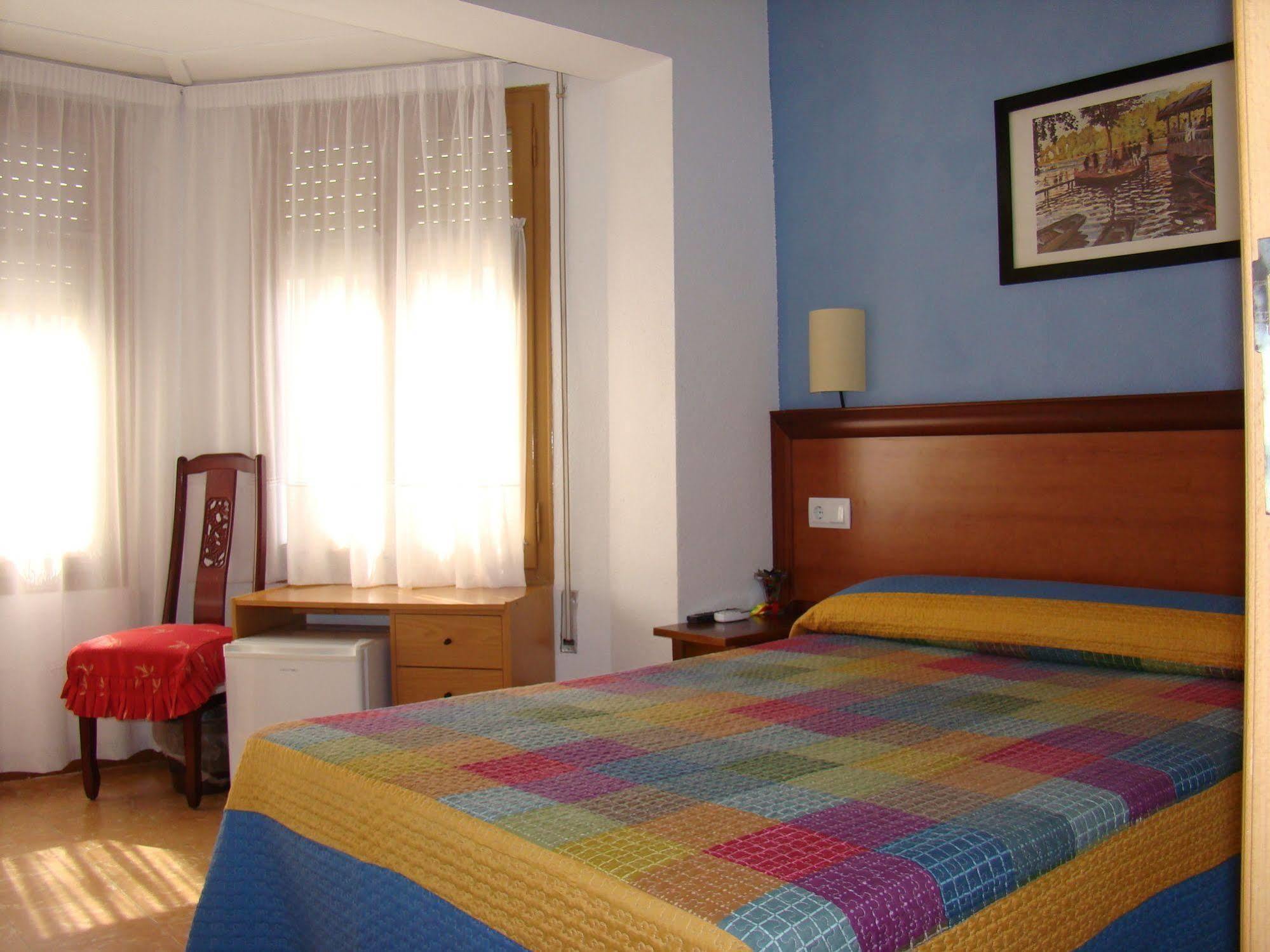 Hostal Platja Cambrils Exterior foto